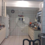 Sobrado à venda com 4 quartos, sendo 1 suíte, em Vila Guilherme, São Paulo, SP