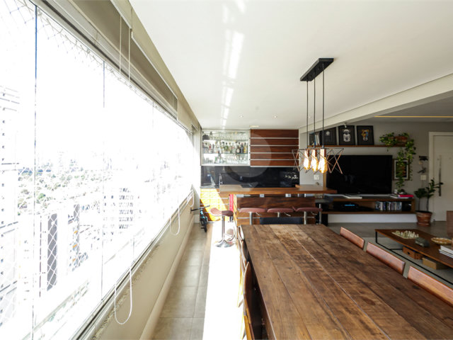 Apartamento à venda com 4 quartos, sendo 3 suítes,  em Brooklin, São Paulo, SP