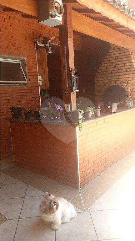 Casa à venda com 5 quartos, sendo 2 suítes, em Jardim Santa Clara, Guarulhos, SP
