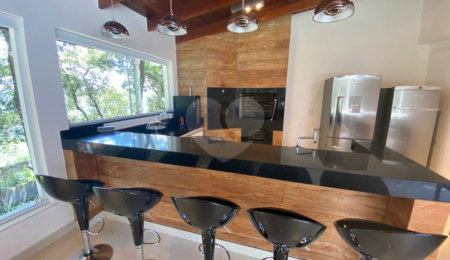 Casa à venda com 4 suítes em Serra da Cantareira, Mairiporã, SP