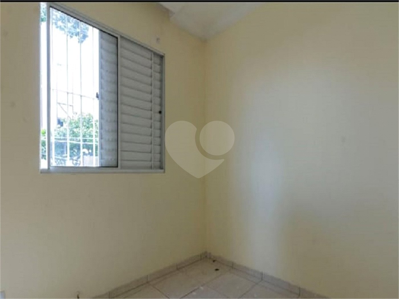 Casa para alugar com 2 quartos, sendo 1 suíte,  no condomínio Nova Carioba, São Paulo - SP