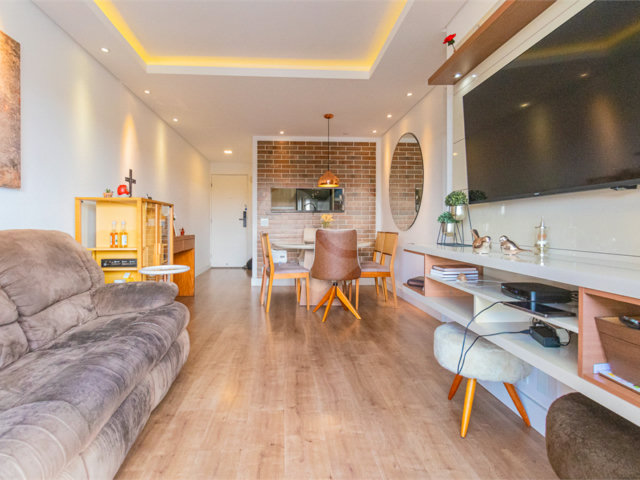 Apartamento à venda com 3 quartos, sendo 1 suíte,  em Jardim Marajoara, São Paulo, SP