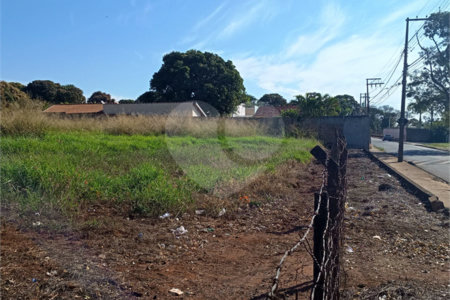 Terreno à venda em Jardim Brasília (vila Xavier), Araraquara, SP