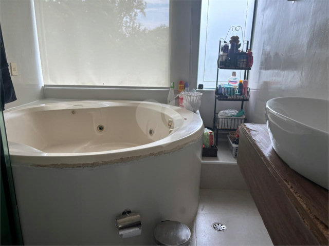 Sobrado à venda com 3 quartos, sendo 1 suíte, em Samambaia, Mairiporã, SP