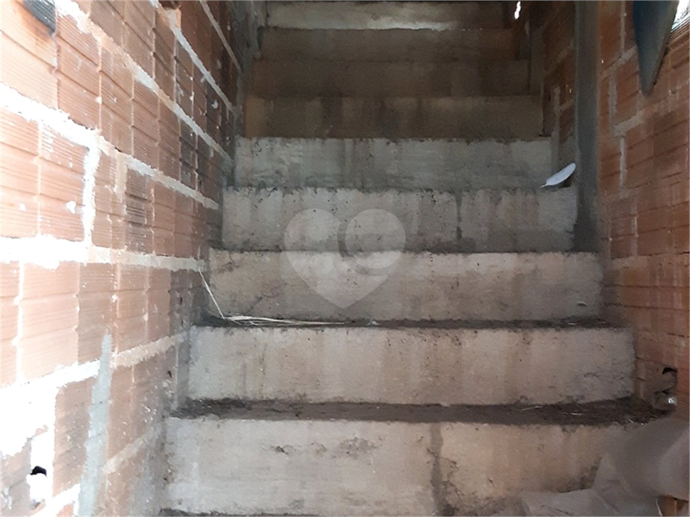 Sobrado à venda com 20 quartos em Jardim Peri, São Paulo, SP