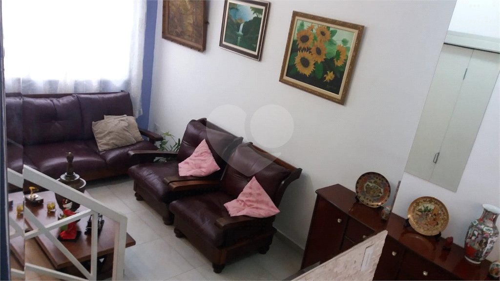 Casa à venda com 2 suítes no condomínio Residencial Taormina, São Paulo - SP