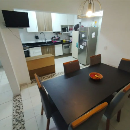 Casa à venda com 2 quartos, sendo 1 suíte,  no condomínio Residencial Viva Vida, Cotia - SP