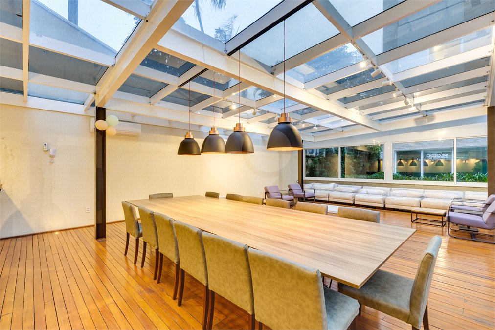Apartamento à venda com 4 quartos, sendo 1 suíte, em Chácara Santo Antônio, São Paulo, SP