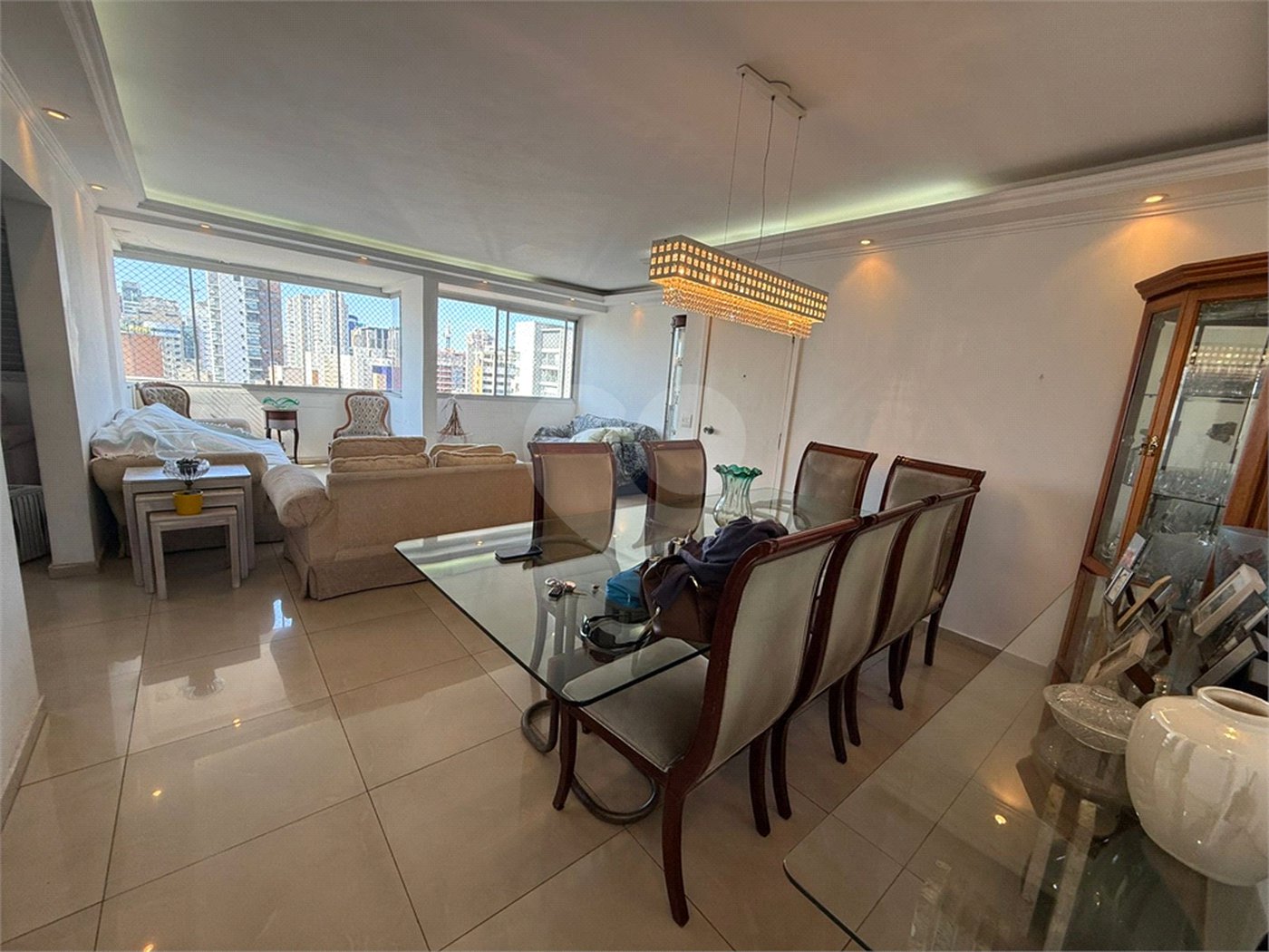 Apartamento à venda com 4 quartos, sendo 1 suíte, em Indianópolis, São Paulo, SP