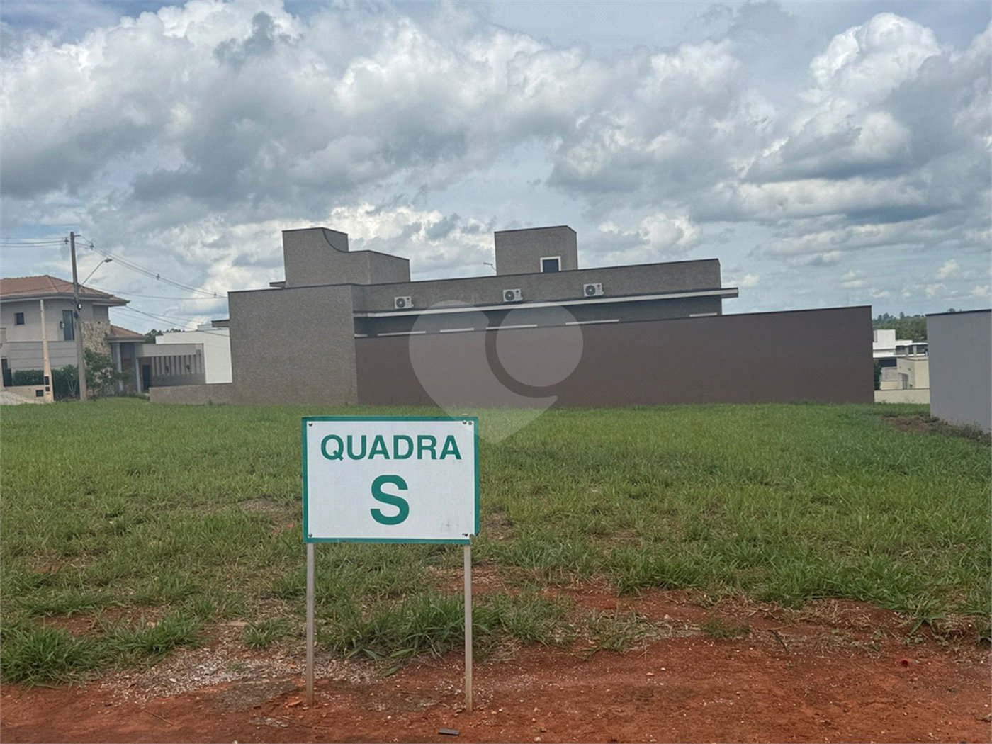 Terreno à venda em Loteamento Residencial Golden Ville, Itapetininga, SP
