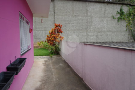 Sobrado à venda com 4 quartos, sendo 2 suítes, em Jardim São Bento, São Paulo, SP