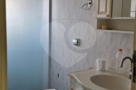Sobrado à venda com 5 quartos em Vila Santos, São Paulo, SP