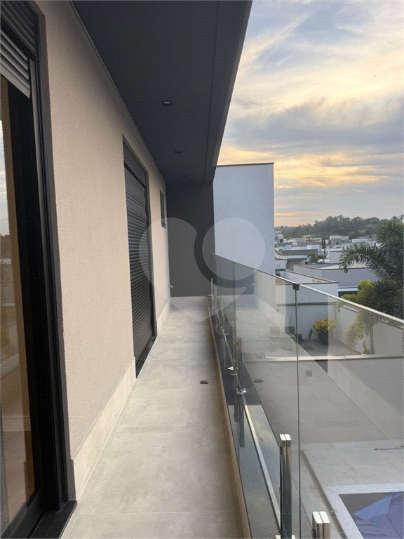 Casa à venda com 3 suítes no condomínio Villa do Sol, Valinhos - SP