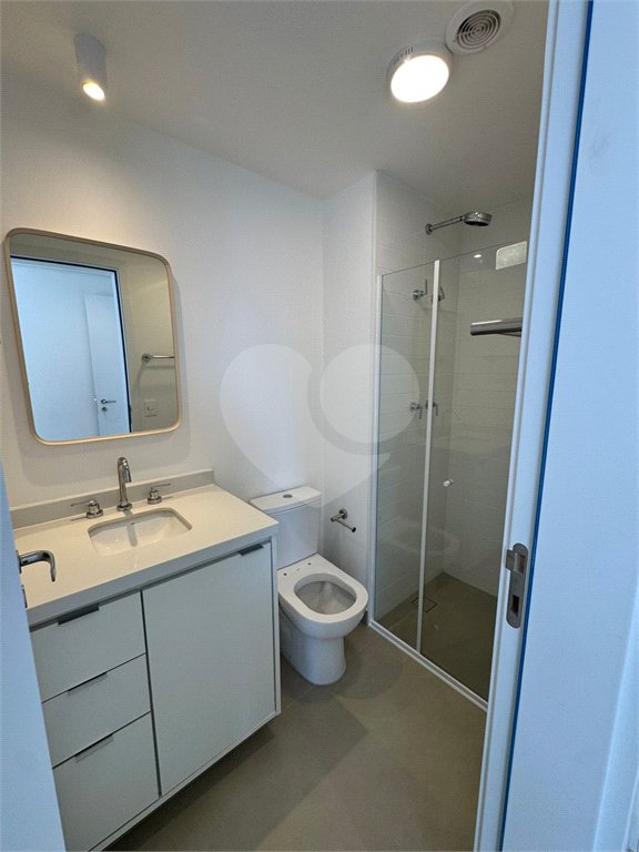 Apartamento à venda com 3 quartos, sendo 1 suíte,  em Vila Anastácio, São Paulo, SP