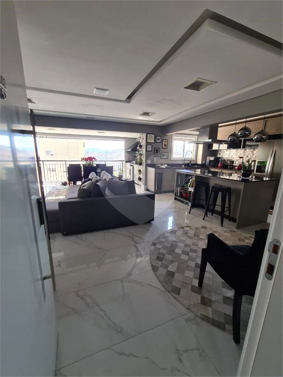 Apartamento à venda com 3 suítes em Jardim Flor da Montanha, Guarulhos, SP
