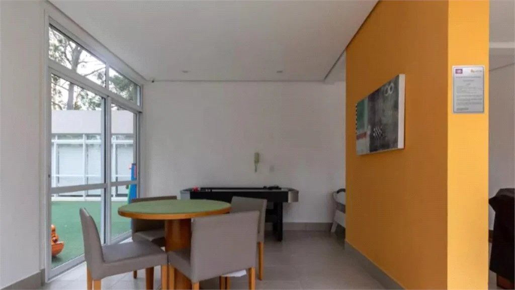 Apartamento à venda com 3 quartos, sendo 1 suíte,  em Vila Andrade, São Paulo, SP