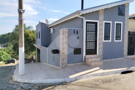Casa à venda com 2 quartos em Vila Piedade, Itapetininga, SP