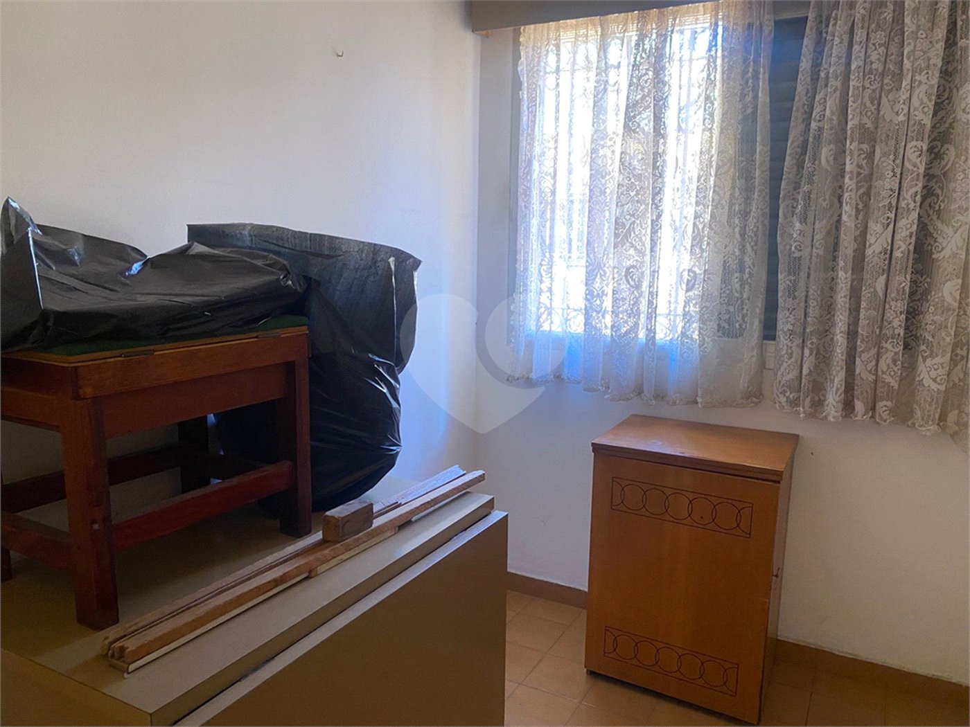 Casa à venda com 2 quartos, sendo 1 suíte, em Vila Rosália, Guarulhos, SP