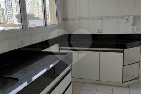 Apartamento à venda ou para alugar com 3 suítes em Indianópolis, São Paulo, SP