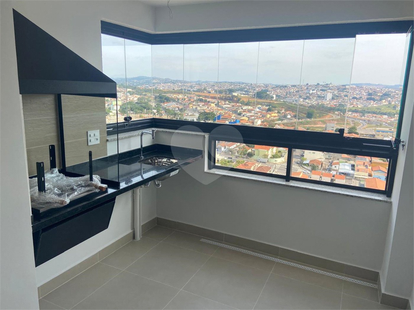 Apartamento à venda com 2 suítes em Alvinópolis, Atibaia, SP