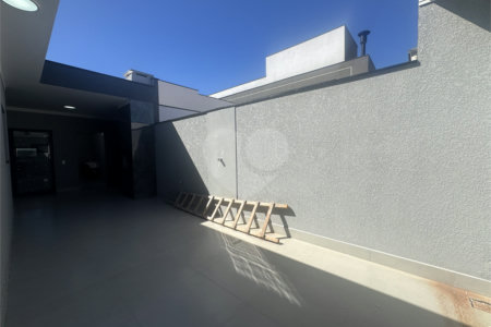 Casa à venda com 3 quartos, sendo 1 suíte, no condomínio Residencial Villagio Wanel, Sorocaba - SP