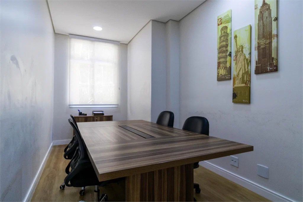 Apartamento à venda com 2 quartos, sendo 1 suíte,  em Vila Andrade, São Paulo, SP