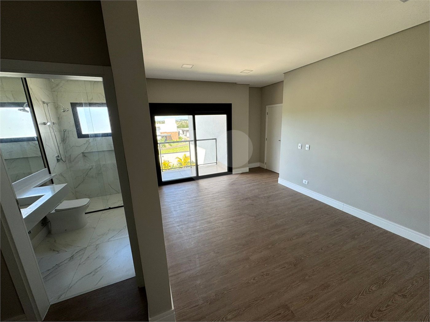 Casa à venda com 4 suítes no condomínio Villas do Golf, Itu - SP