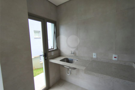 Casa à venda com 4 quartos, sendo 3 suítes,  no condomínio Villa Verde, Jundiaí - SP