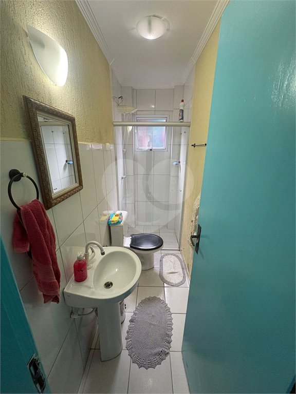 Casa à venda com 2 quartos no condomínio Carvalho Lagares, Poá - SP