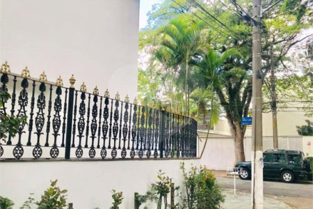 Casa de Vila à venda com 3 suítes em Jardim Paulista, São Paulo, SP