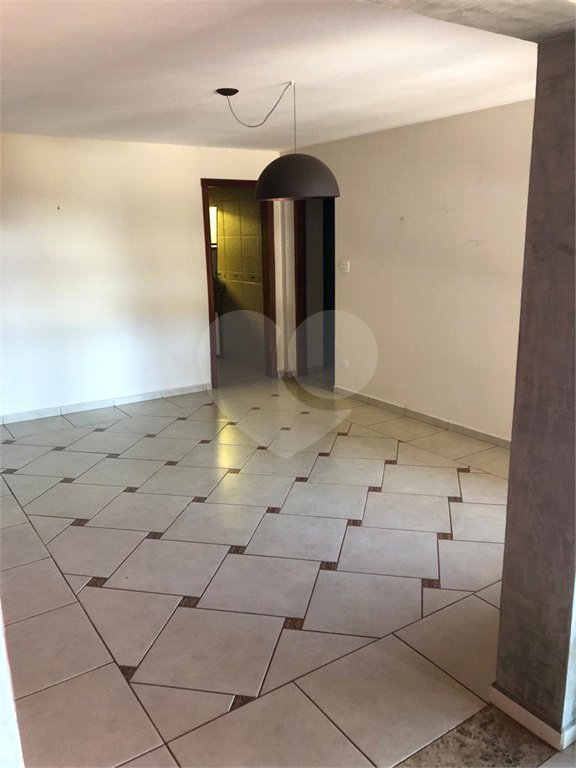 Casa Térrea à venda com 4 quartos, sendo 2 suítes, em Roseira, Mairiporã, SP