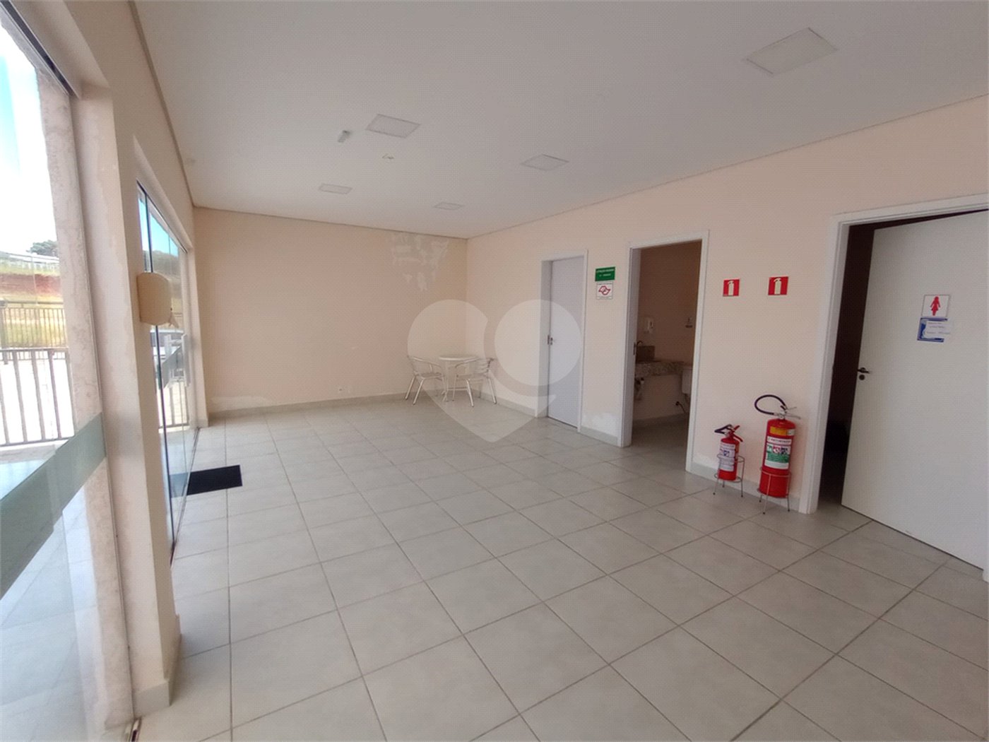 Apartamento à venda com 2 quartos em Vila Asem, Itapetininga, SP