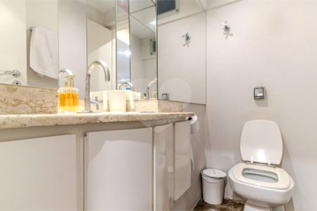 Apartamento à venda com 3 quartos, sendo 1 suíte,  em Higienópolis, São Paulo, SP