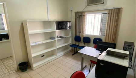 Casa à venda com 5 quartos no Centro, Balsas, MA