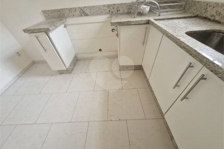 Casa para alugar com 4 quartos, sendo 2 suítes, no condomínio Fairmont, São Paulo - SP
