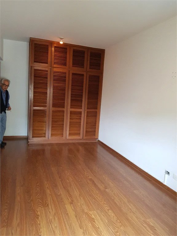Apartamento à venda com 3 suítes em Conjunto Residencial Morumbi, São Paulo, SP
