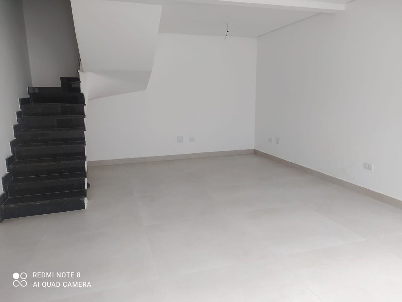Sobrado com 3 dormitórios à venda, 107 m² por R$ 825.000,00 - Estuário - Santos/SP