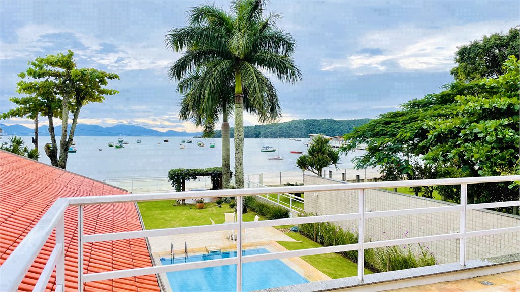 Casa à venda com 5 suítes no Centro, Porto Belo, SC