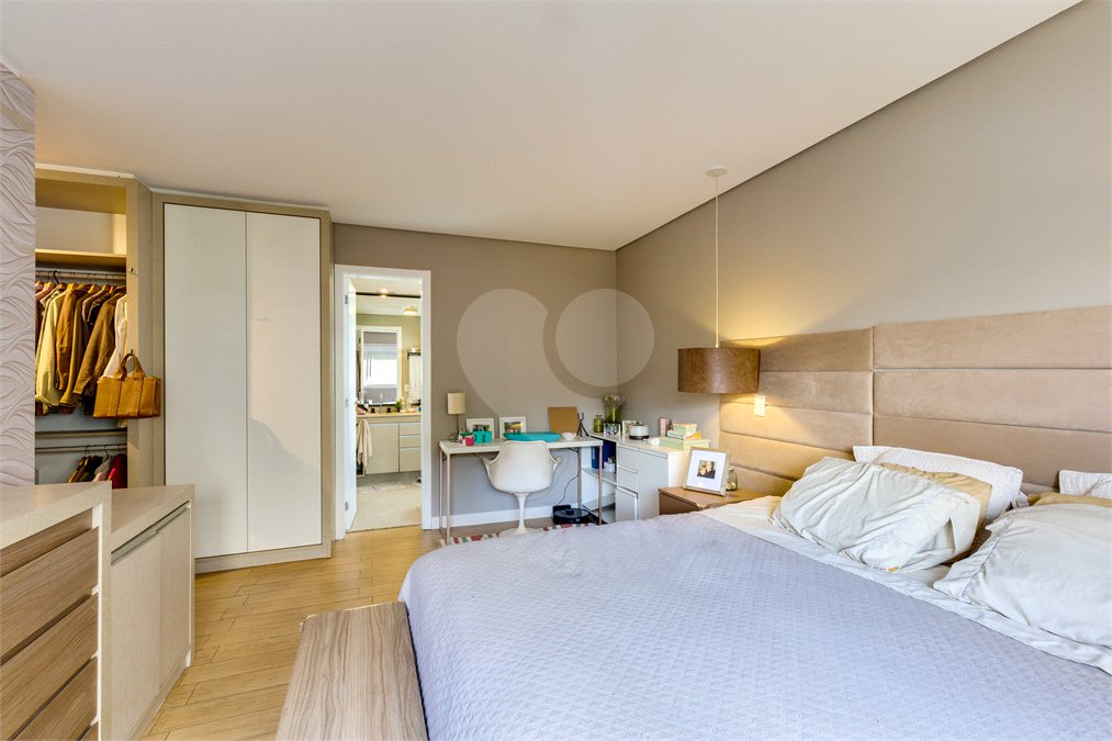 Apartamento à venda com 4 suítes em Jardim Marajoara, São Paulo, SP