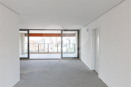 Apartamento à venda com 4 suítes em Campo Belo, São Paulo, SP