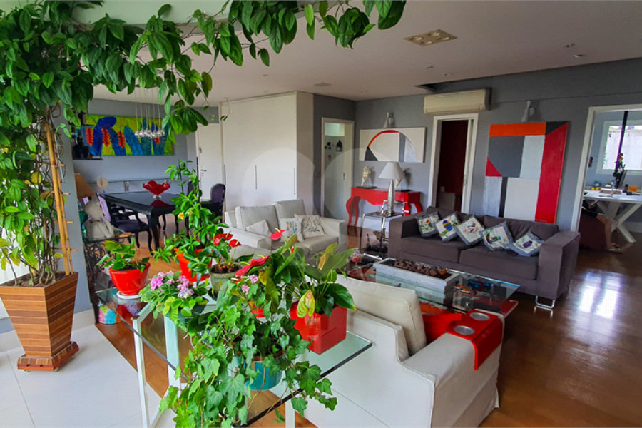 Apartamento à venda com 3 suítes em Morumbi, São Paulo, SP