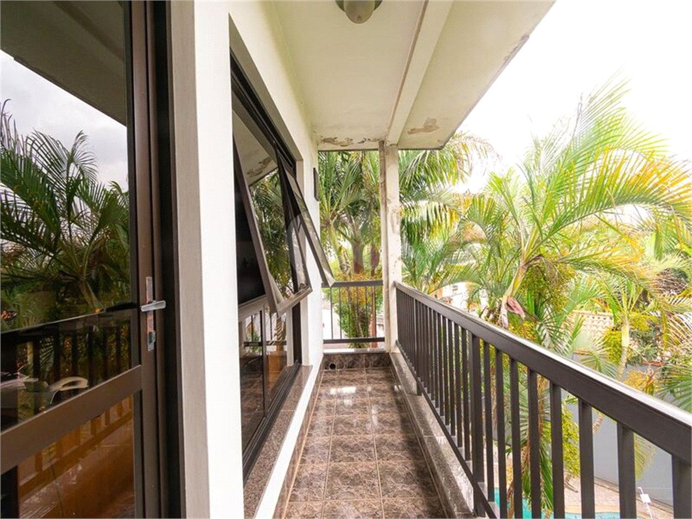 Casa à venda com 8 quartos, sendo 2 suítes, em Indianópolis, São Paulo, SP