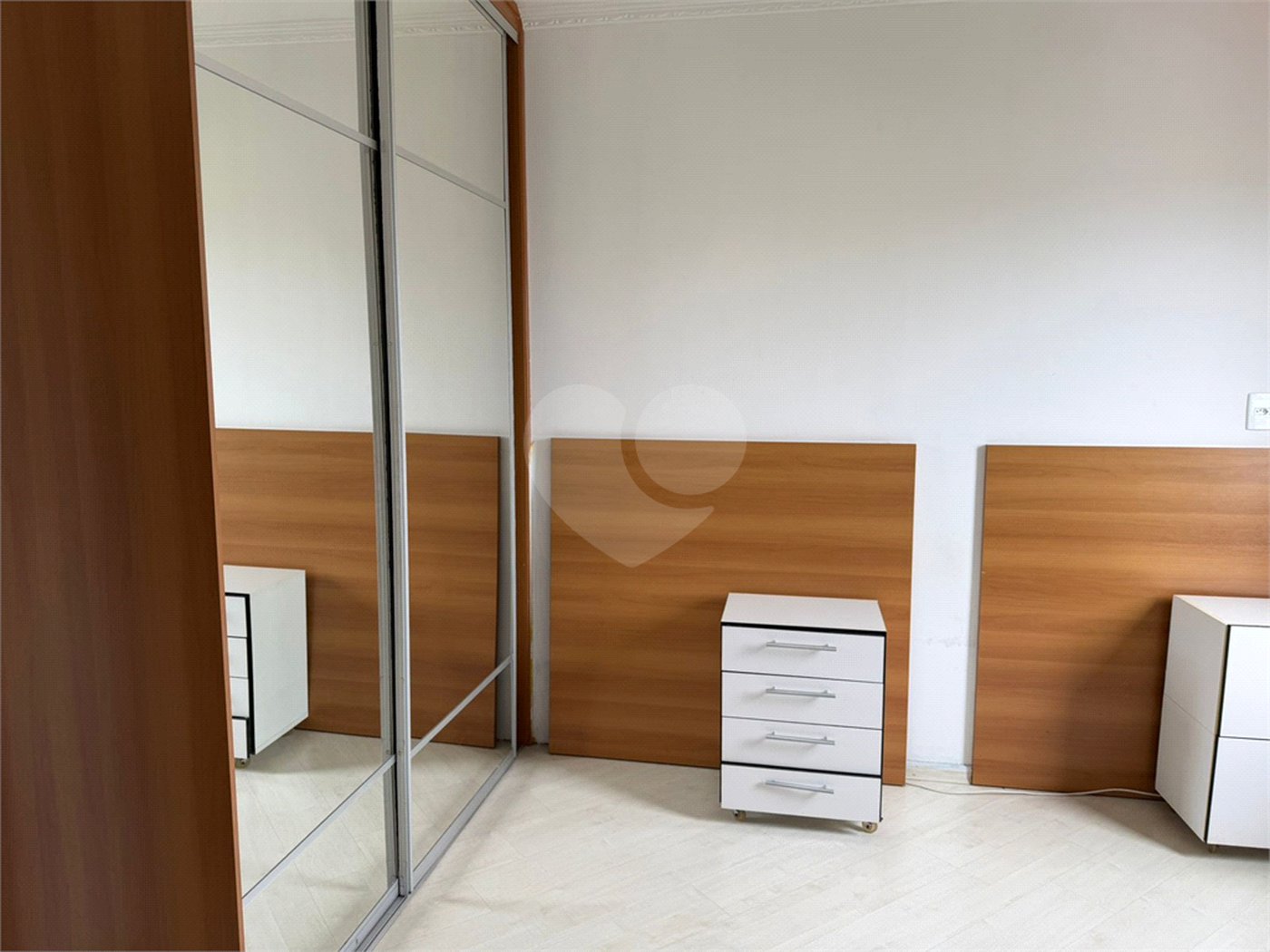 Apartamento à venda com 3 quartos, sendo 1 suíte, no Centro, Suzano, SP