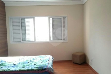 Casa à venda com 3 quartos, sendo 1 suíte,  em Santana, São Paulo, SP