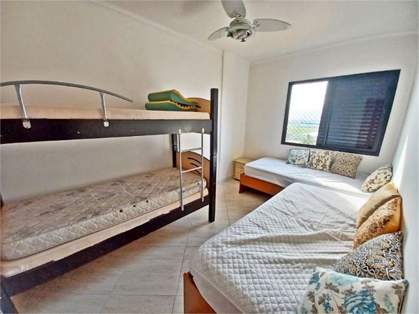 Apartamento Residencial à venda, Vila Guilhermina, Praia Grande - AP0254.