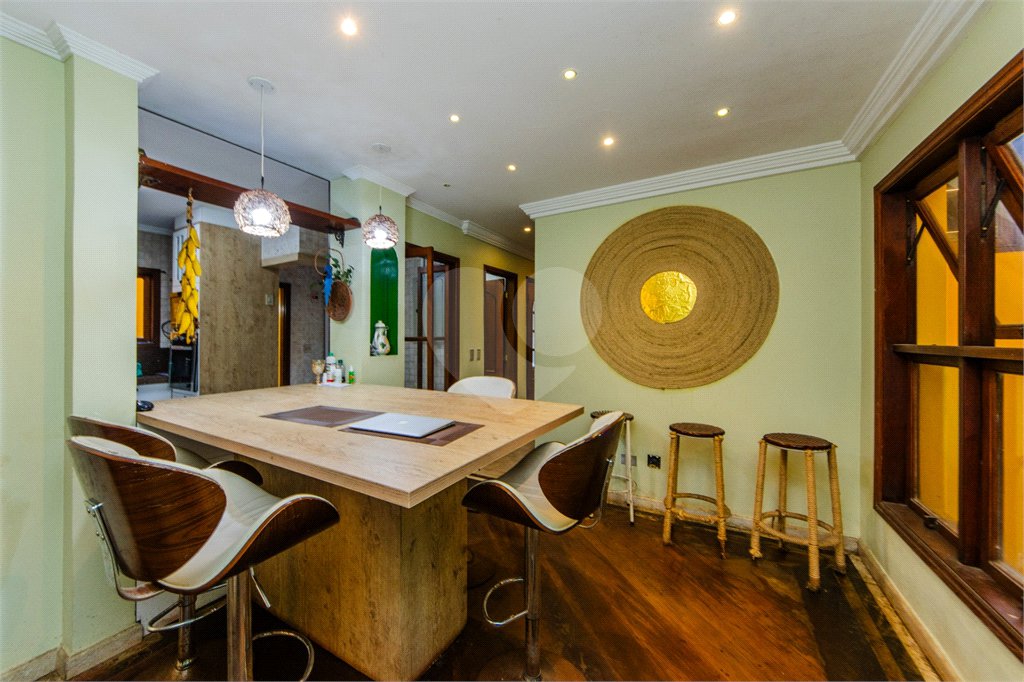 Casa à venda ou para alugar com 4 quartos, sendo 3 suítes,  no condomínio Da Serra, São Paulo - SP