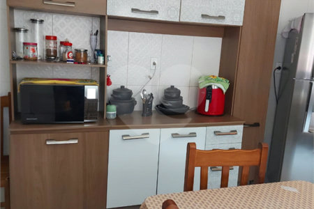 Casa à venda com 4 quartos, sendo 1 suíte, em Terra da Uva, Louveira, SP