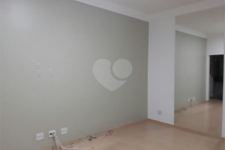 Apartamento à venda com 2 quartos em Cerqueira César, São Paulo, SP