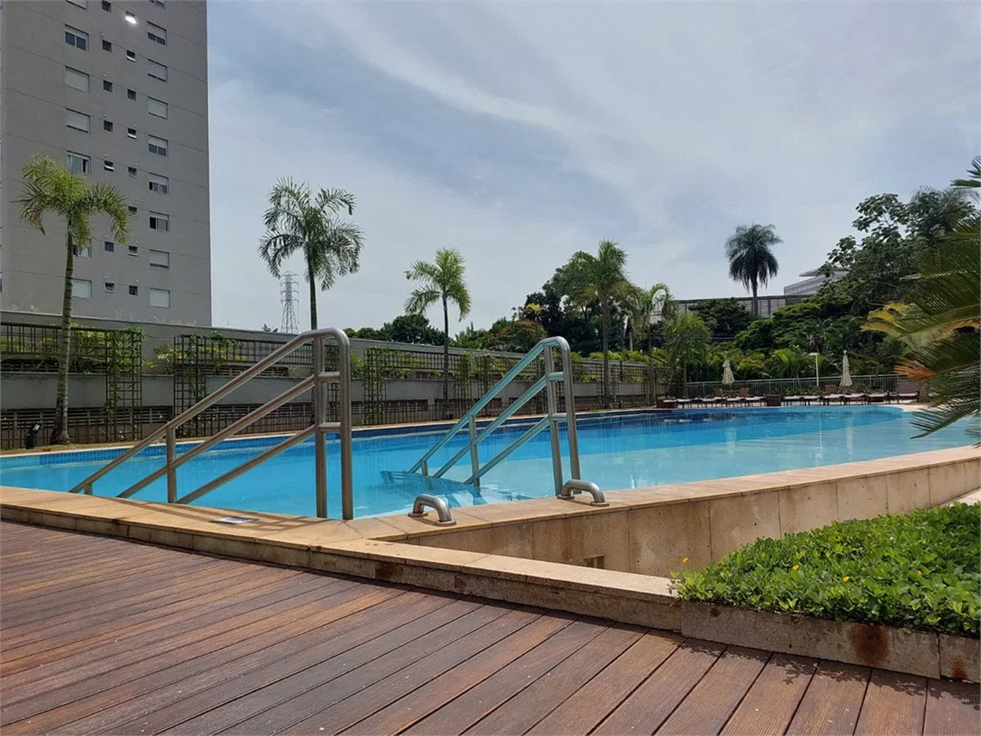 Apartamento à venda com 2 quartos, sendo 1 suíte,  em Vila Anastácio, São Paulo, SP