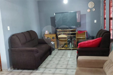 Casa Térrea para venda.